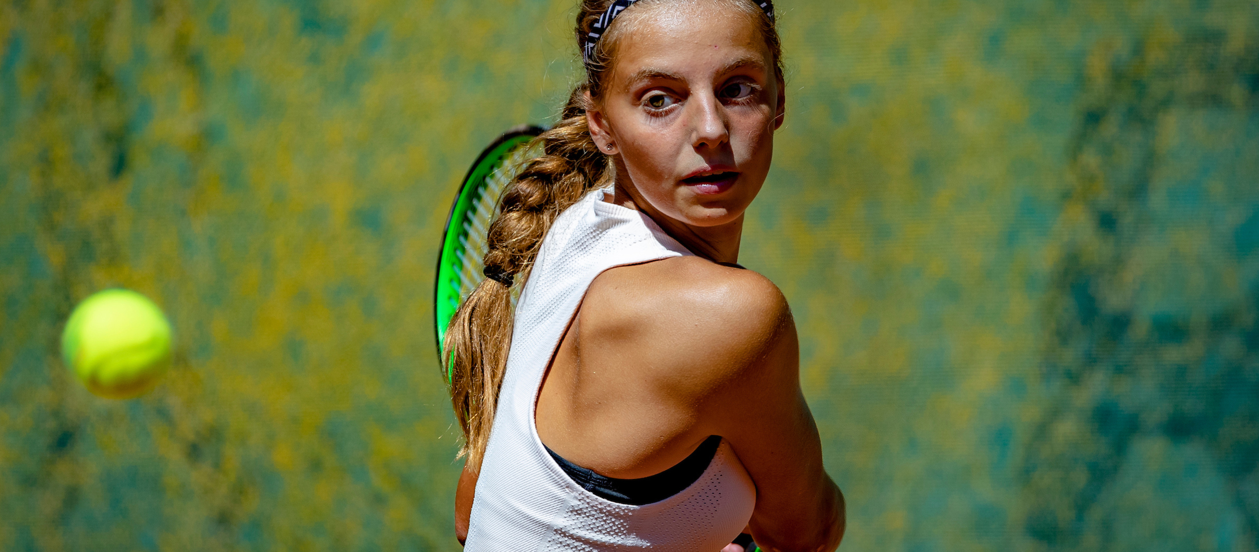 backhand meisje junioren